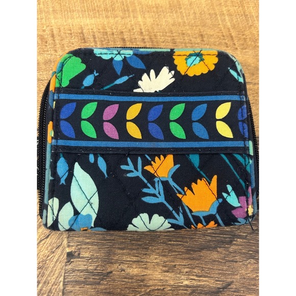 Vera Bradley Small Zip Around Wallet Black Floral Quilted Cotton ID Window - Picture 3 of 6